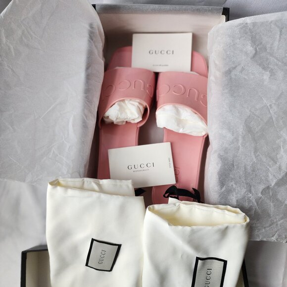 Gucci Women’s Rubber Slide Sandals (GG Embossed), Brand New, Pink, Size 40. - Picture 1 of 16